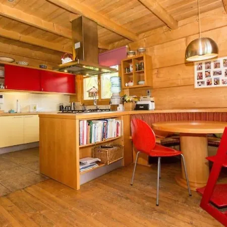 Holzvilla Naehe Krakau *